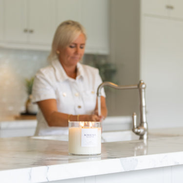 LOTUS FLOWER - Lotus, Vanilla & Patchouli Small Deluxe Candle
